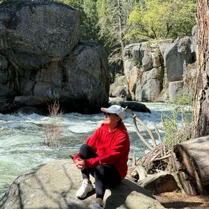 Meet your Posher, Alima